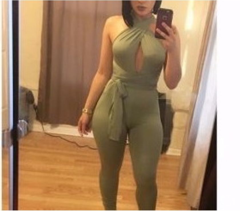 Latina au visage d’ange vous reçoit